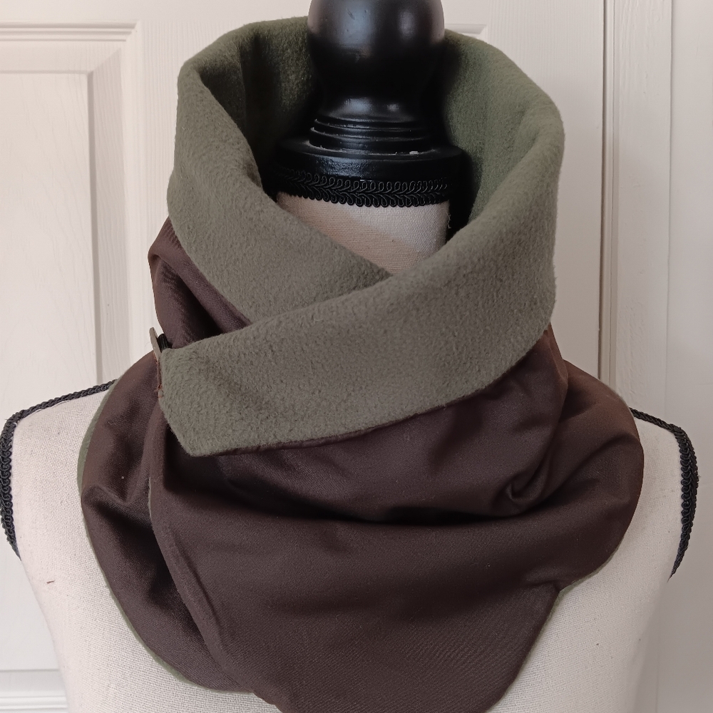 Scarfs - Picture 2 of 4